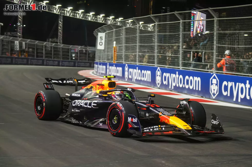 Foto zur News: Sergio Perez (Red Bull)