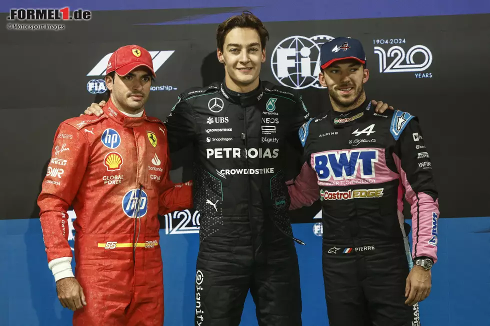 Foto zur News: Carlos Sainz (Ferrari), George Russell (Mercedes) und Pierre Gasly (Alpine)