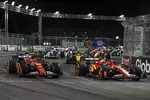 Foto zur News: Charles Leclerc (Ferrari), Carlos Sainz (Ferrari), Pierre Gasly (Alpine) und Lando Norris (McLaren)