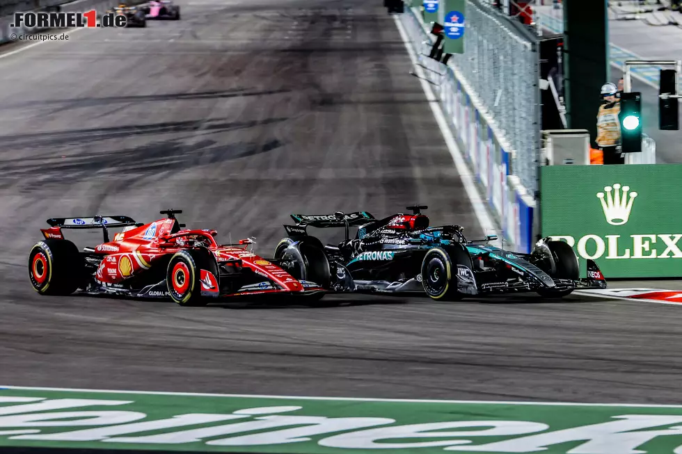 Foto zur News: Charles Leclerc (Ferrari) und George Russell (Mercedes)