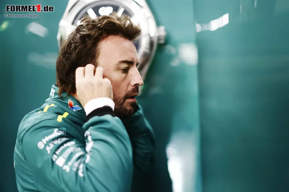 Foto zur News: Fernando Alonso (Aston Martin)