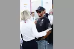 Foto zur News: Susie Wolff und Lewis Hamilton (Mercedes)