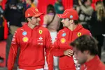 Foto zur News: Carlos Sainz (Ferrari) und Charles Leclerc (Ferrari)