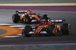 Foto zur News: Charles Leclerc (Ferrari) und Carlos Sainz (Ferrari)