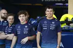 Foto zur News: Alexander Albon (Williams) und Franco Colapinto (Williams)