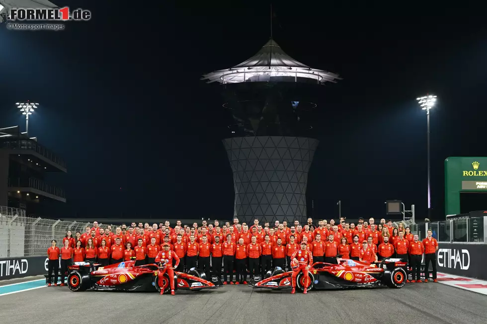 Foto zur News: Carlos Sainz (Ferrari) und Charles Leclerc (Ferrari)