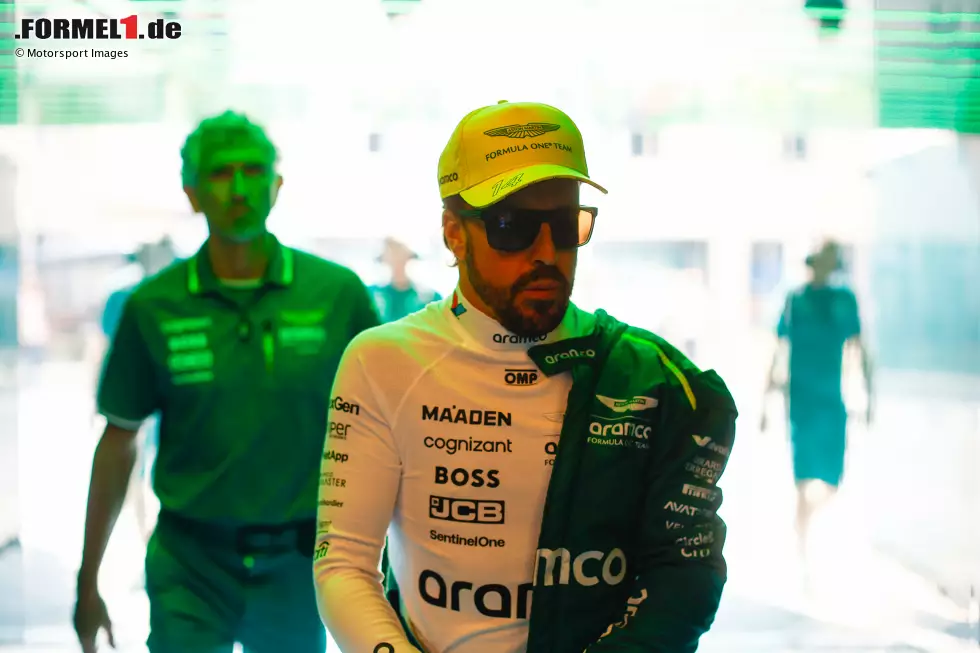 Foto zur News: Fernando Alonso (Aston Martin)