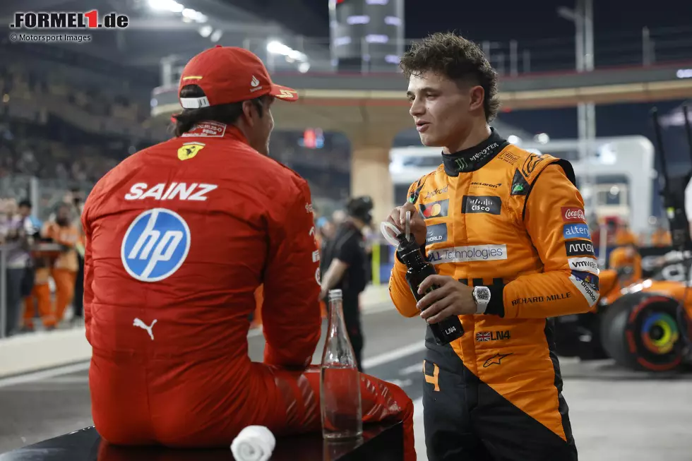 Foto zur News: Carlos Sainz (Ferrari) und Lando Norris (McLaren)