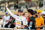 Foto zur News: Max Verstappen (Red Bull), Liam Lawson (Racing Bulls), Lando Norris (McLaren), Oscar Piastri (McLaren) und Pierre Gasly (Alpine)