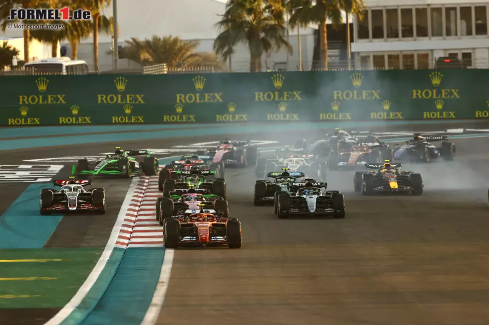 Foto zur News: Carlos Sainz (Ferrari), George Russell (Mercedes), Pierre Gasly (Alpine) und Nico Hülkenberg (Haas)