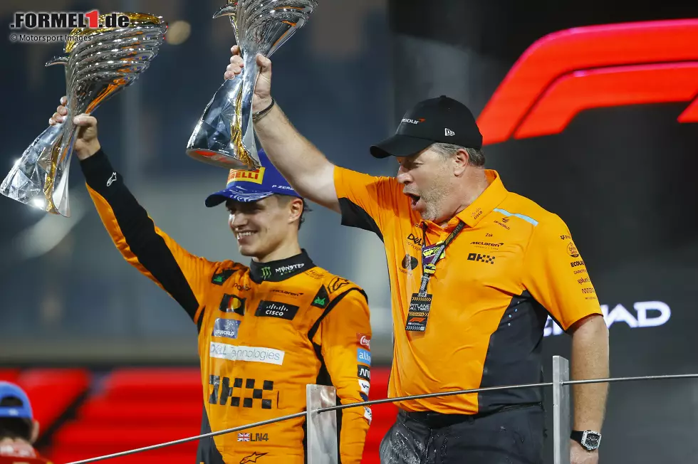 Foto zur News: Lando Norris (McLaren) und Zak Brown