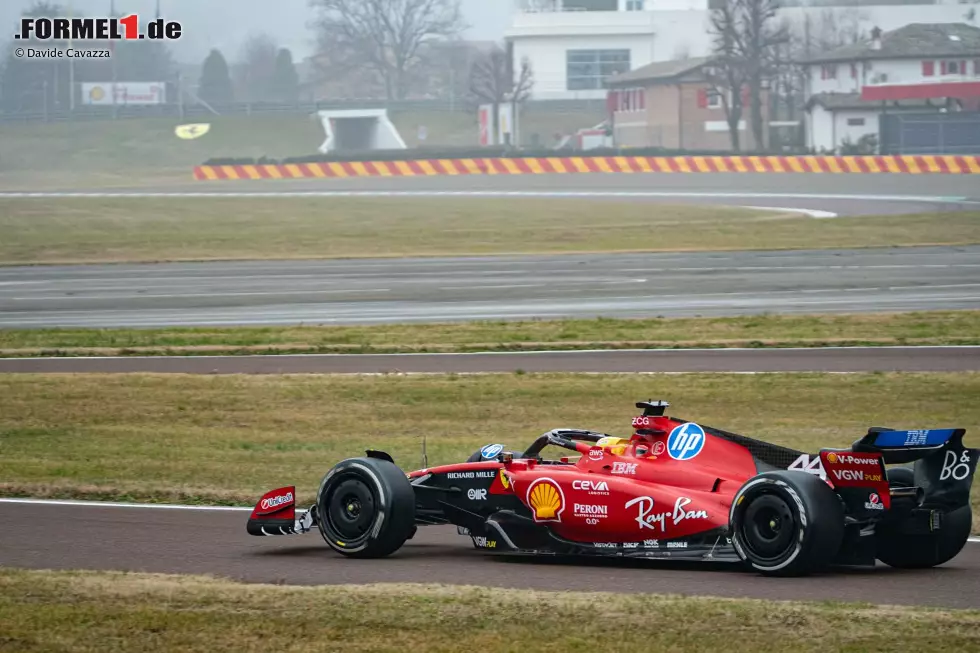 Foto zur News: Lewis Hamilton (Ferrari)