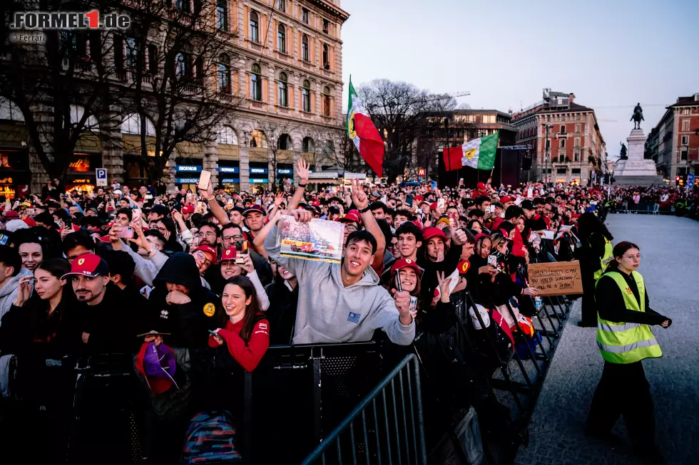 Foto zur News: Ferrari-Event in Mailand