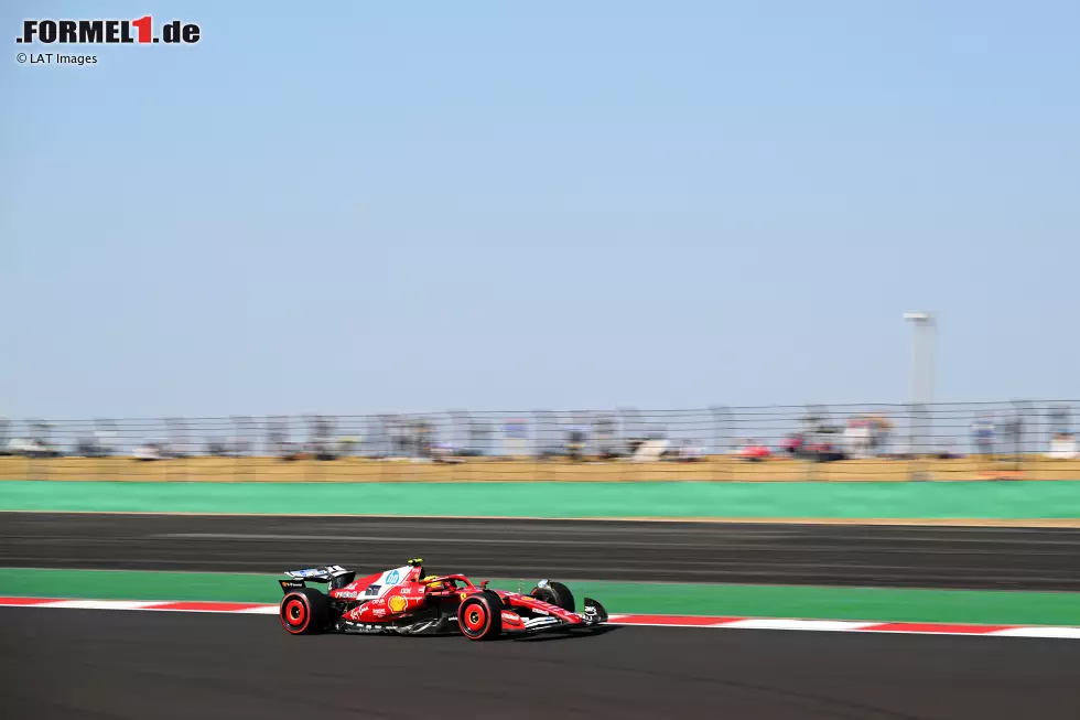 Foto zur News: Lewis Hamilton (Ferrari)