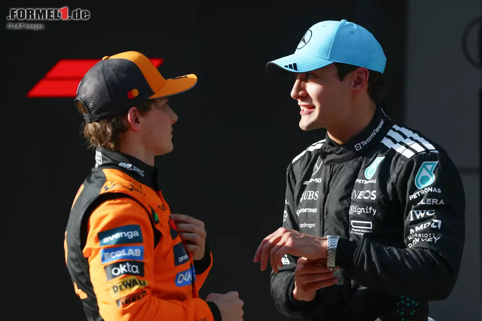 Foto zur News: Oscar Piastri (McLaren) und George Russell (Mercedes)