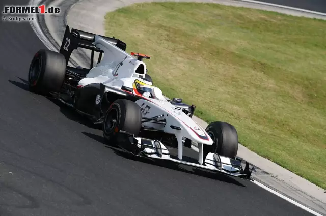 Foto zur News: Nur ein Jahr später zieht BMW den Stecker. Mit einem monumentalen Kraftakt gelingt es Peter Sauber, das Team Anfang 2010 vor dem Untergang zu bewahren.