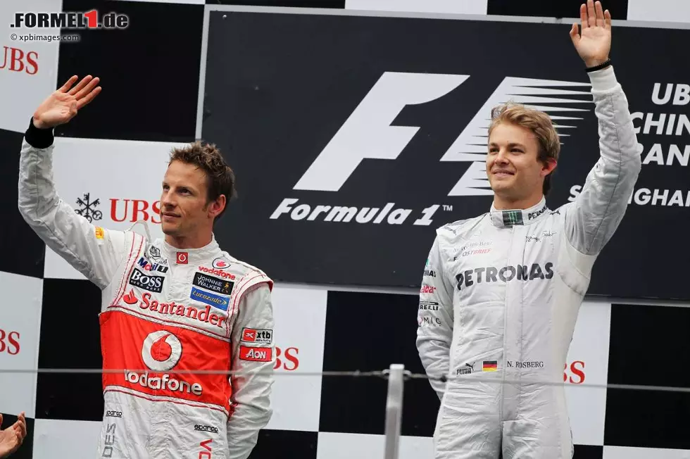 Foto zur News: Corriere dello Sport (Italien): &quot;Rosberg holt Ferrari auf den Boden der Realität zurück. Nach Alonsos Sieg in Malaysia gewinnt die deutsche Version von Leonardo DiCaprio, die endlich ihrer Karriere eine Wende gegeben hat. Bisher hatte Rosberg noch nie das oberste Podium besteigen dürfen. Doch wenn einer Talent hat, schafft er es früher oder später.&quot;