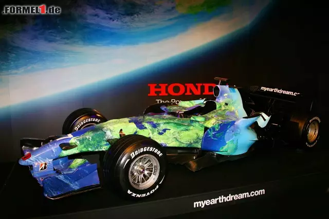 Foto zur News: Der Traum von einer besseren Welt, aber nach einem Jahr des totalen sportlichen Misserfolgs mit dem "Earth-Car" bleibt den Honda-Verantwortlichen Ende 2007 nur die Erkenntnis: Träume sind Schäume.