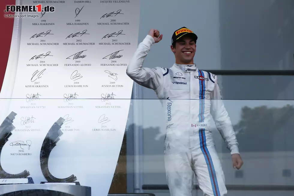 Foto zur News: Lange hält dieser Aufwärtstrend allerdings nicht an. 2017 erzielt Lance Stroll in Baku den für lange Zeit letzten Podestplatz für Williams. Das Team befindet sich bereits wieder im Niedergang.