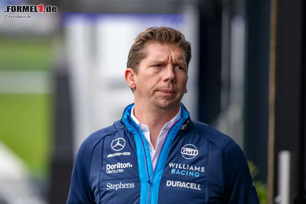 Foto zur News: 2023 stößt der langjährige Mercedes-Stratege James Vowles zu Williams und übernimmt die Rolle des Teamchefs. Unter ihm beginnt eine grundlegende Modernisierung des Traditionstrennstalls.