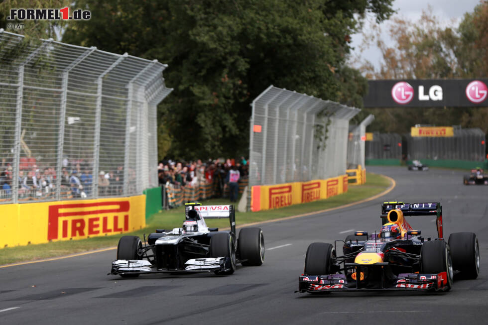 Foto zur News: Mark Webber &amp; Melbourne, das passt einfach nicht: Nach dem verkorksten Start streikt in den ersten 20 Runden auch noch sein KERS-Hybridsystem - nicht zum ersten Mal. Am Ende wird es Platz sechs für den &quot;Local Hero&quot;, bei seinem allerletzten Auftritt vor heimischem Publikum. Selbst bei seiner Australien-Premiere auf Minardi im Jahr 2002 war er Fünfter geworden.