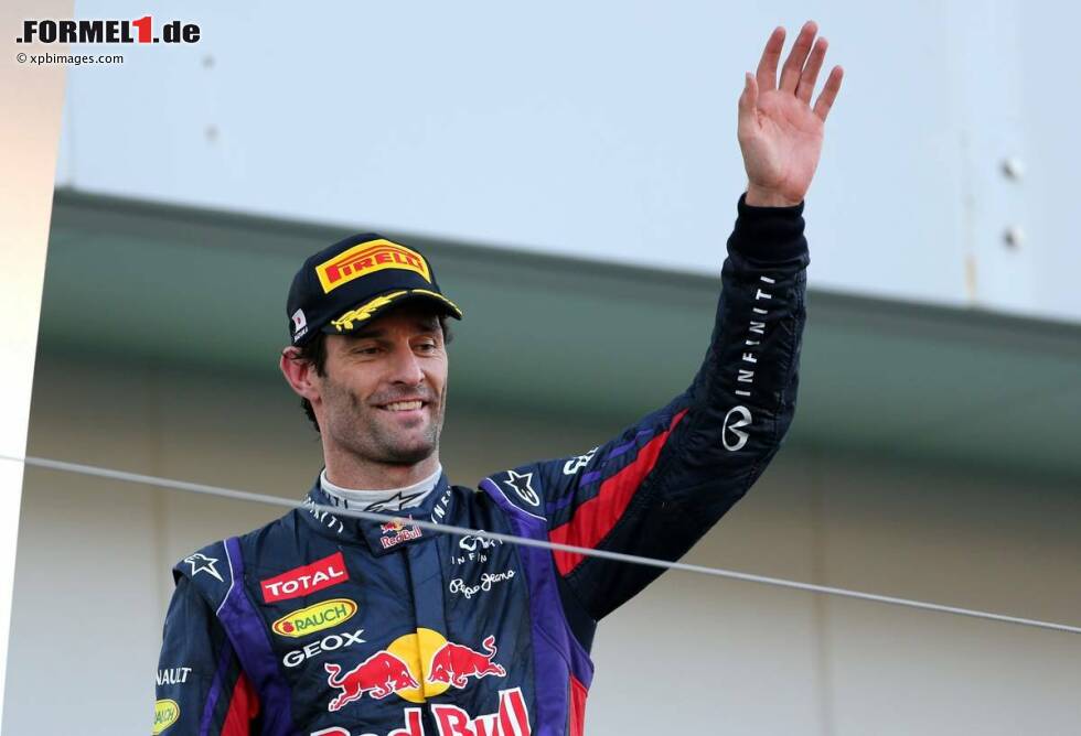 Foto zur News: Mark Webber (Chancen: ****): Dass der Australier ausgerechnet auf seiner Abschiedstournee erstmals seit 2008 ohne einen einzigen Saisonsieg bleiben soll, mag man ihm nicht wünschen. Und dass er jederzeit zur Stelle sein könnte, wenn Sebastian Vettel einmal Pech hat, steht außer Diskussion. Die eigentliche Frage ist: Kann Mark Webber auch aus eigener Kraft gewinnen oder braucht er ein bisschen Glück? In Indien war er jedenfalls schon 2012 fast auf Augenhöhe mit seinem Red-Bull-Teamkollegen, und auch die aktuelle Formkurve stimmt, wie er in Japan demonstriert hat. Dort kostete ihn vor allem die schlechte Strategie den möglichen Sieg.