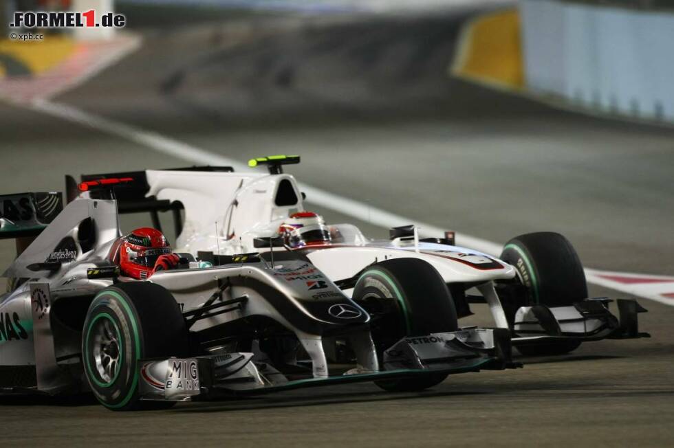 Foto zur News: ...so manchen Piloten eines Mittelfeld-Teams (hier Kamui Kobayashi im Sauber) schwerer als angenommen. Rosberg feierte...