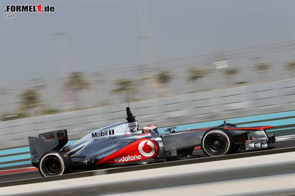 Foto zur News: Schon Ende 2012 feierte der Däne sein Formel-1-Debüt. Bei den Young-Driver-Days in Abu Dhabi durfte er viele Runden im McLaren drehen. Es folgten viele Fahrten im Simulator in Woking und ein weiterer Test.