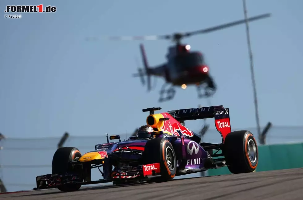 Foto zur News: The Telegraph (Großbritannien): &quot;Er ist bekannt als der Staat mit dem einsamen Stern, und es gab nur einen Mann, der das Tänzchen in Texas gewinnen könnte. Nach seinem achten Sieg und dem gebrochenen Rekord zeigte Vettel seine weiche Seite, auch wenn die Zuneigungsbekundungen diesmal nicht seiner Freundin Hanna, sondern seinem Team galten.&quot;