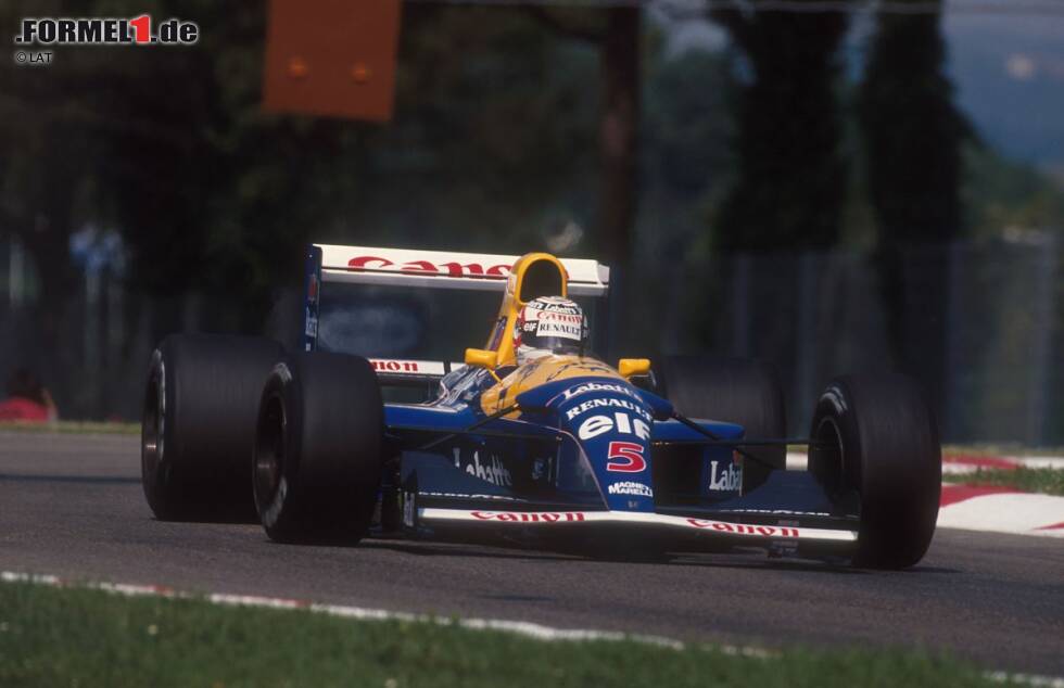 Foto zur News: In Imola folgt bereits der fünfte Sieg - und noch dazu stets mit riesigem Vorsprung und drückender Überlegenheit. Der drittplatzierte Ayrton Senna (McLaren-Honda) hat bereits fast 50 Sekunden Rückstand auf den Williams-Renault-Express.