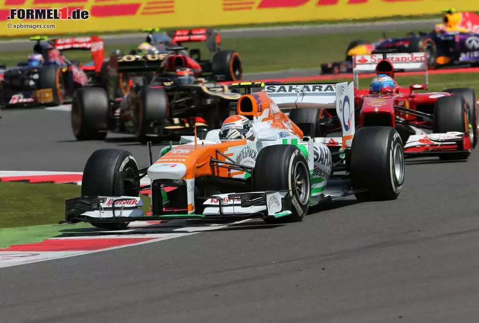 Foto zur News: Nach einem weiteren Pleiten-, Pech- und Pannen-Grand-Prix in Montreal ist Sutil in Silverstone so nahe an einem Podium dran wie nie zuvor: Vierter nach der ersten Runde, Dritter nach dem Safety-Car-Restart - aber weil diejenigen besser pokern, die doch noch einmal Reifen wechseln, fällt er im Finish auf Platz sieben zurück.