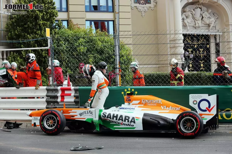 Foto zur News: Für ihren Freund heißt es: Immer wieder Monte Carlo! Unbeirrt vom Trainingscrash fährt er im Qualifying auf Platz acht, ...