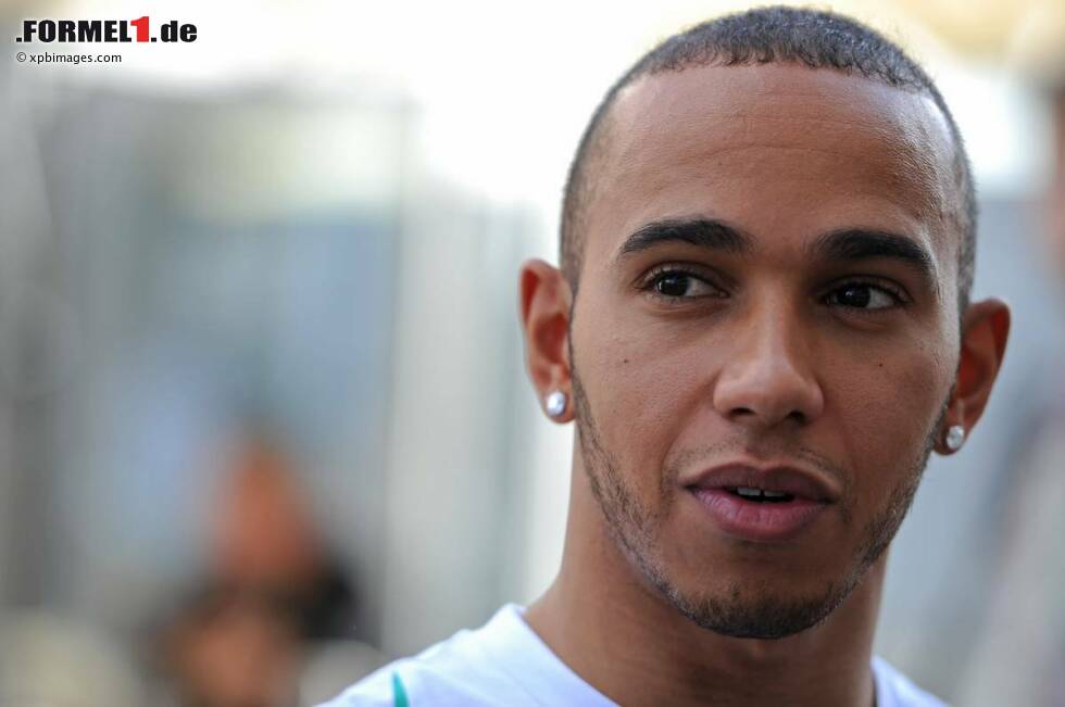 Foto zur News: Lewis Hamilton (Formel-1-Pilot):  &quot;Meine Gedanken und Gebete und die meiner Familie sind bei Michael und seiner Familie. Ich wünsche ihm schnelle Genesung. Gott schütze ihn. Die Hamiltons.&quot;