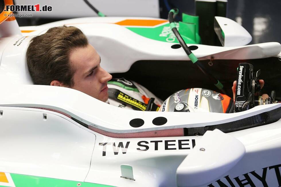 Foto zur News: Februar 2013: Adrian Sutil sitzt wieder in einem Formel-1-Auto. Bei den Wintertests in Spanien darf er für sein ehemaliges Team Force India ran. Der Grundstein für die Rückkehr in die Formel 1 ist gelegt.