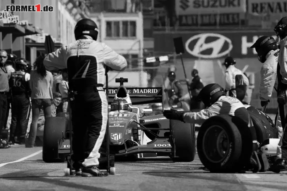 Foto zur News: Karun Chandhok (ehemaliger Formel-1-Fahrer): &quot;Tragische Neuigkeiten über Maria de Villota. Saß erst kürzlich bei einem Treffen der FIA-Fahrerkommission neben ihr. Hat viel für Frauen im Motorsport getan.&quot;