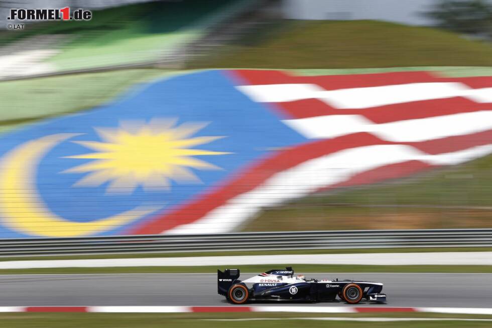 Foto zur News: Beim zweiten Saisonlauf in Malaysia erreicht Bottas einen starken elften Platz, der für lange Zeit sein bestes Rennergebnis bleiben soll. Maldonado scheidet erneut aus, diesmal durch ein KERS-Problem.