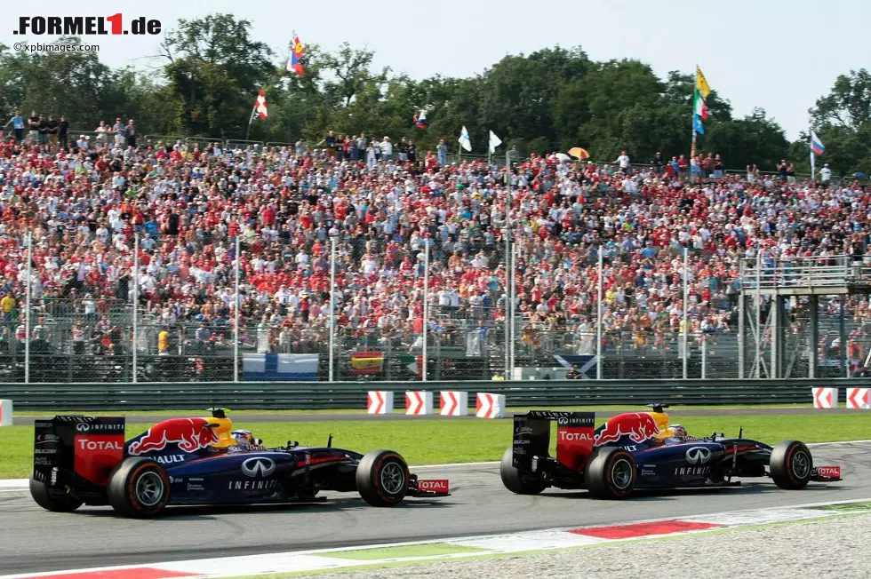 Foto zur News: Neue Zürcher Zeitung (Schweiz): &quot;Geradeaus in den Notausgang. Nico Rosberg zeigt Nerven und vergibt den Sieg in Monza. Profiteur ist sein Teamrivale Lewis Hamilton. Die Sauber-Fahrer verpassen die Punkteränge klar. Im Großen Preis von Italien hält der Burgfriede des Mercedes-Rennstalls. Dafür hängt nun bei Red Bull der Haussegen schief. Der WM-Dritte Daniel Ricciardo verlangt eine Stallorder gegen Sebastian Vettel.&quot;