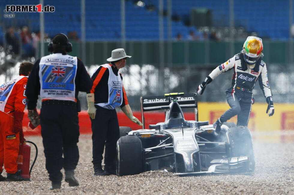 Foto zur News: Anders als Gutierrez, für den das Rennen beendet ist. Die Rennkommissare entscheiden außerdem, dass es eine vermeidbare Kollision ist, die auf Gutierrez&#039; Kappe geht, weswegen er beim kommenden Rennen in  Hockenheim eine Strafversetzung von drei Plätzen in der Startaufstellung bekommen wird.