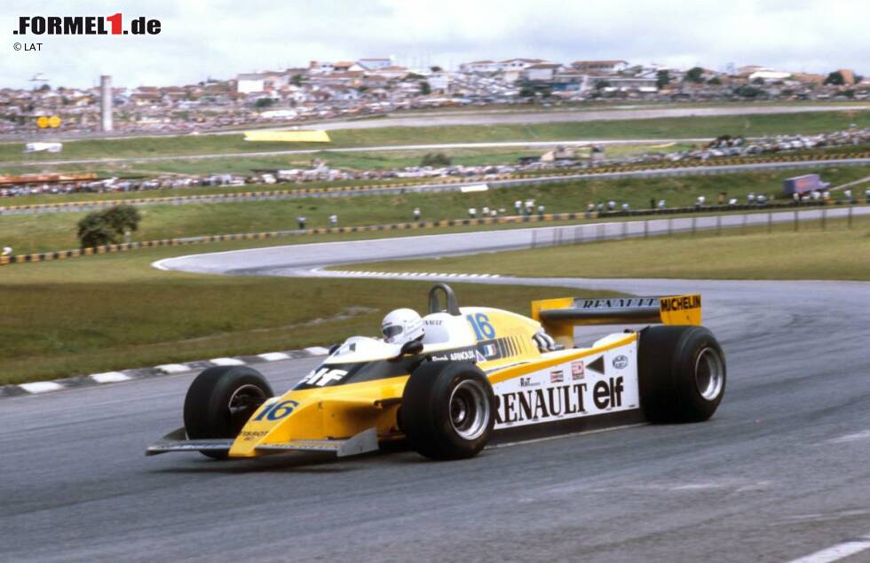 Foto zur News: Der erste Sieg seiner Formel-1-Karriere gelingt Arnoux beim Grand Prix von Brasilien 1980 auf der damals noch 7,96 Kilometer langen Interlagos-Rennstrecke.