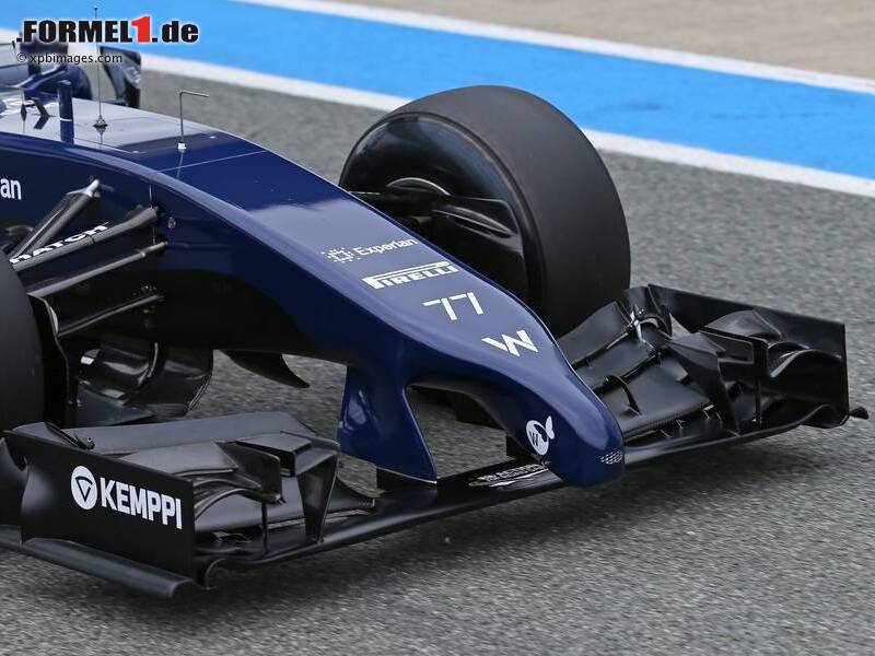 Foto zur News: Und auch die Designer des Williams FW36 entschieden sich für eine solche Lösung.