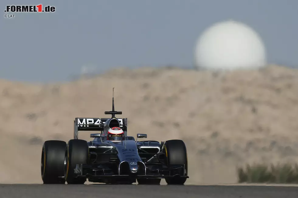 Foto zur News: Kevin Magnussen hatte &quot;während der Test-und Filmtage in Bahrain viel Spaß. Die Strecke hat einen guten Mix aus Kurven und schnellen Geraden. Es macht wirklich Spaß, wenn das Auto gut läuft.&quot;