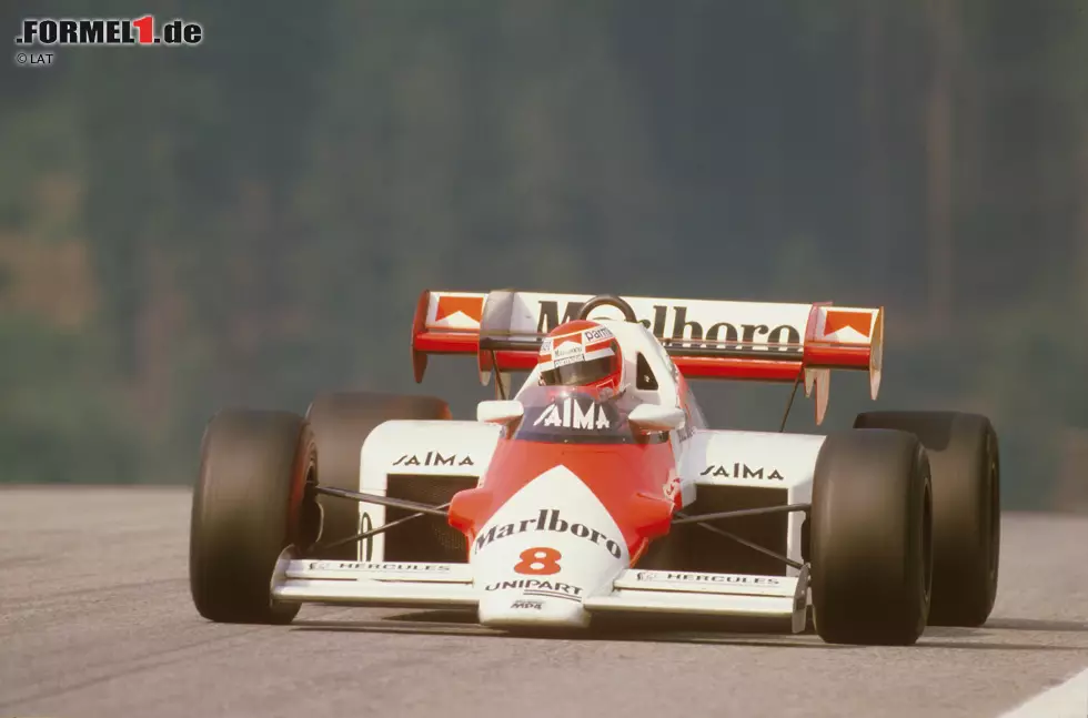 Foto zur News: McLaren ist mit sechs Siegen das erfolgreichste Team in Österreich. 1984 siegte Niki Lauda für das britische Team, 1985 und 1986 Alain Prost. 1998 und 1999 steuerte Mika Häkkinen ebenfalls zwei Siege bei, 2001 gelang David Coulthard die Fahrt auf Platz eins. In der Rangliste der besten Teams folgen Ferrari mit fünf Siegen (1964, 1970, 1999, 2002 und 2003) und Lotus mit vier Erfolgen (1972, 1973, 1978 und 1982) auf den weiteren Plätzen.