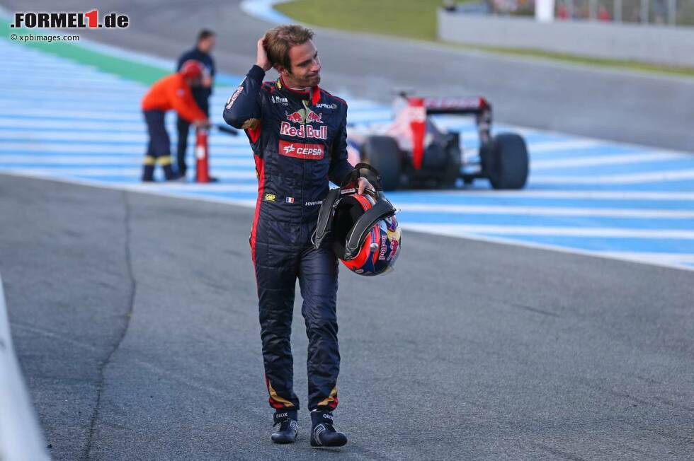 Foto zur News: Jean-Eric Vergne (Toro Rosso-Renault STR9) / 45 Runden / 1:29.915 Minuten (Donnerstag)
Der Franzose war der Glückspilz in Reihen aller Piloten aus der Red-Bull-Familie. Vergne schaffte mit dem fragilen Renault-Antrieb 45 Runden an zwei Tagen - seine &quot;Bullen-Kollegen&quot; deutlich weniger. Nach seinen Fahrten war der Toro-Rosso-Pilot stets geschüttelt und nicht gerührt: &quot;Unser Auto leidet unter starken Vibrationen, die vom Motor kommen.&quot;