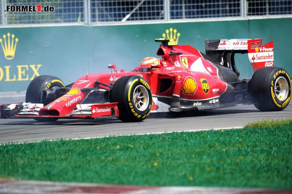 Foto zur News: Weiter hinten fällt Kimi Räikkönen nur auf, wenn er sich dreht. Dass er seinen peinlich anmutenden Trainings-Dreher in der Spitzkehre am Rennsonntag detailgetreu wiederholt, spricht Bände über die derzeitige Form des ehemaligen Weltmeisters. Der &quot;Iceman&quot; fällt auf P15 zurück.