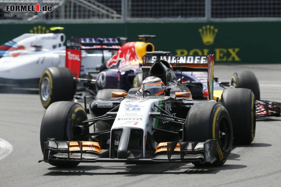 Foto zur News: Hülkenberg führt die Kampfgruppe um den fünften Platz vor den beiden Williams-Piloten an. Massa beklagt sich wie so oft, er sei schneller als Teamkollege Valtteri Bottas und man möge ihn vorbeiwinken. Nicht nötig, denn dank Bottas&#039; missglücktem Angriff auf den Force India schlägt Massa zwei Fliegen mit einer Klappe. Und tatsächlich macht er die fünf Sekunden Rückstand auf Vettel rasend schnell wett.