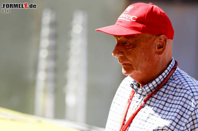 Foto zur News: Am 20. Mai 2019 zog Lauda überraschend ein letztes Mal sein berühmtes Kapperl - diesmal endgültig. Wie so oft in seinem Leben überraschte er die Motorsportwelt, die Nachricht seines Todes kam ohne jede Vorankündigung. Niki Lauda hinterlässt seine Ehefrau Birgit und insgesamt fünf Kinder.