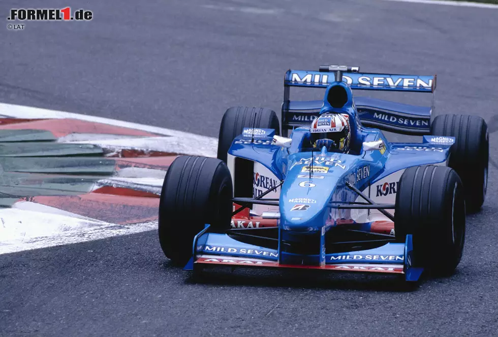 Foto zur News: Seine erfolgreichste Formel-1-Saison erlebte Alexander Wurz 1998 mit dem Benetton B198. Beim Grand Prix von Argentinien konnte er damit sogar die schnellste Rennrunde fahren. Am Ende des Jahres wurde Wurz, der insgesamt sechs Saisons in der Königsklasse fuhr und dabei drei Podiumsplatzierungen erreichte, insgesamt Achter.