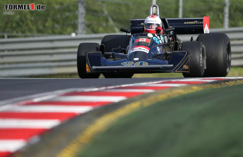 Foto zur News: Hans Binder, Onkel von GP2-Pilot Rene Binder, in seinem alten Wolff-Williams.