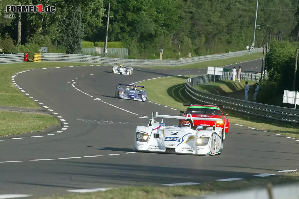 Foto zur News: Motorsport-Weltwunder #5, Foto 7/10: Der gesamte Circuit de la Sarthe, auf dem jedes Jahr die 24 Stunden von Le Mans ausgetragen werden, ist eigentlich ein Motorsport-Weltwunder. Herausragend sind aber die extrem schnellen und herausfordernden Porsche-Kurven. Diese wurden erst 1972 gebaut, um den gefährlichen Streckenabschnitt Maison Blanche zu umgehen.