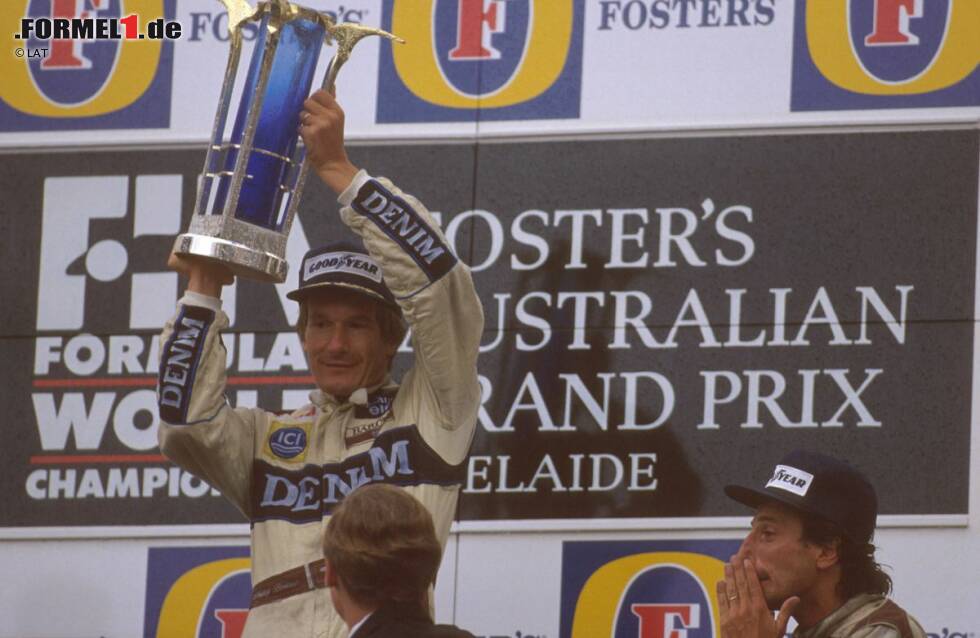 Foto zur News: Inmitten der Krisenzeit von Williams sorgt Thierry Boutsen immerhin für zwei Lichtblicke in der Saison 1989. Nachdem der Belgier schon das Regenrennen in Kanada gewann, schafft er dieses Kunststück auf nassem Asphalt auch in Australien.